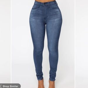 Fashion Nova curvy skinny jeans